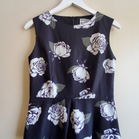 Pink Martini Floral sleeveless peplum top Small Size - Picture 3 of 9